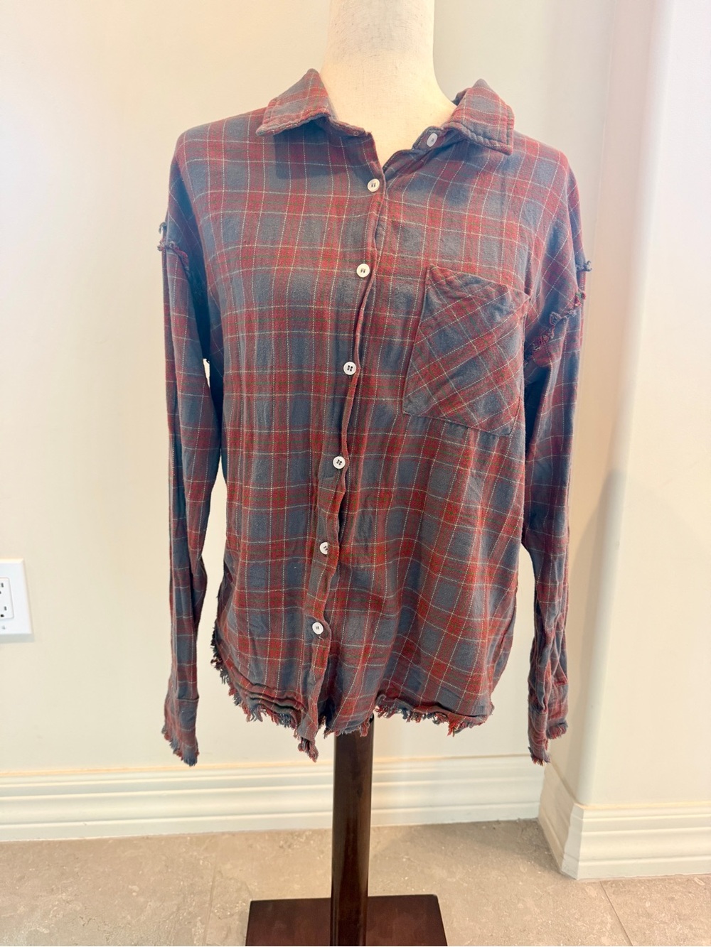 Vintage Havana Smiley Face Distressed Plaid Button Down Shirt S